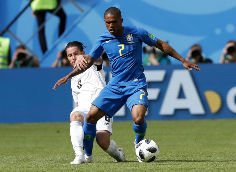 Douglas Costa, Bryan Oviedo