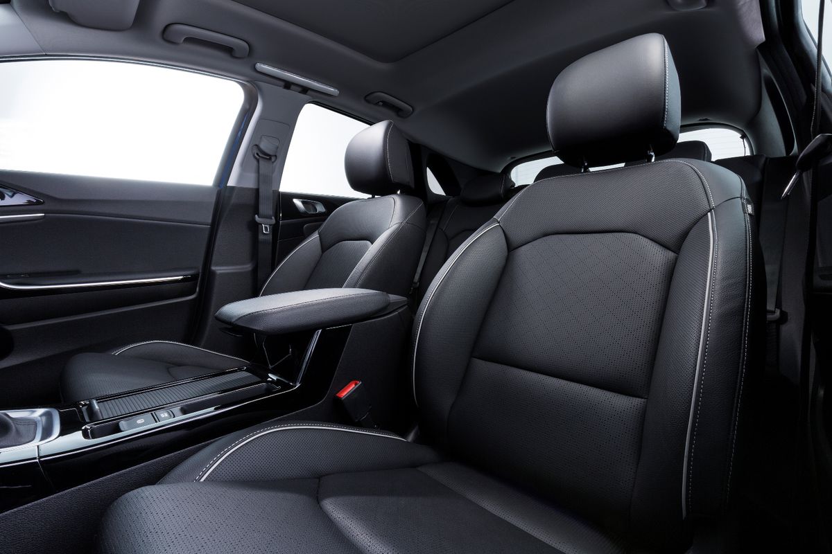Kia ceed 2018_08 galeria.jpg