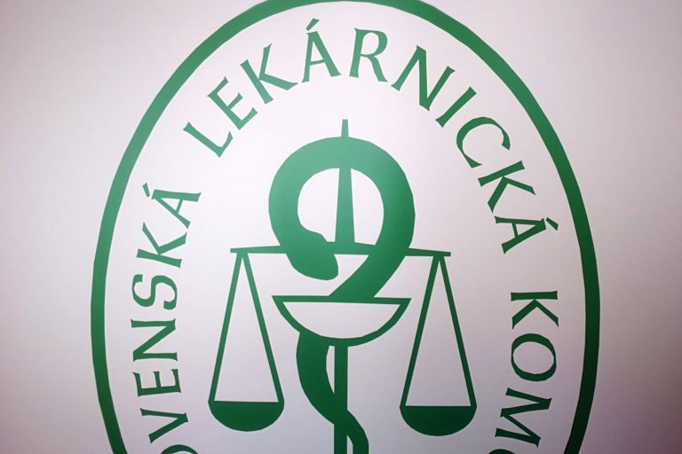 Slek_logo_polovica.jpg
