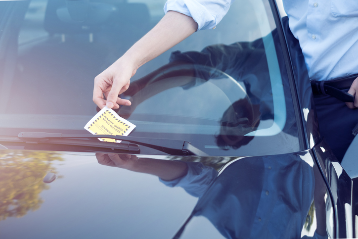 Parkovací lístok, auto , pokuta
