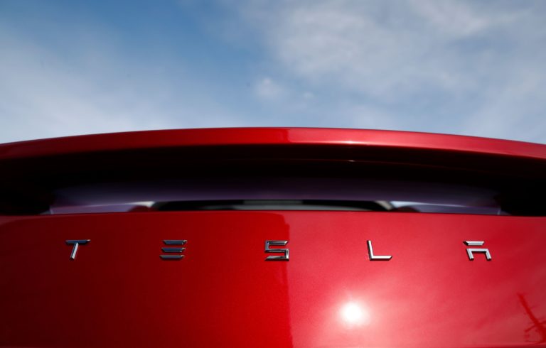 Automobilka Tesla
