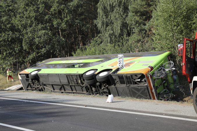 Nemecko, nehoda autobusu