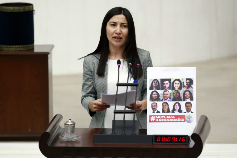 Leyla Birlik