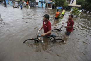 India, povodne