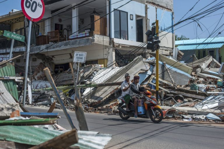Ostrov Lombok, zemetrasenie