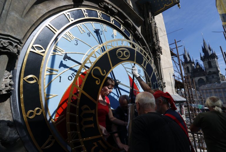 Staromestský orloj v Prahe