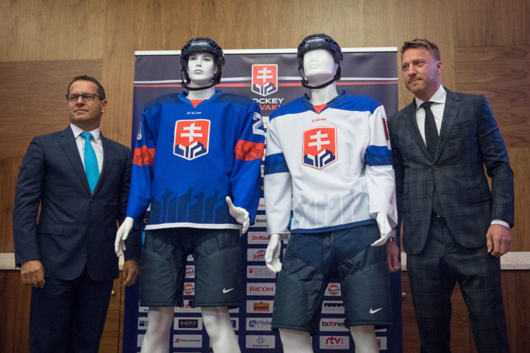 HOKEJ: Nové logo a dres reprezentácie SZĽH