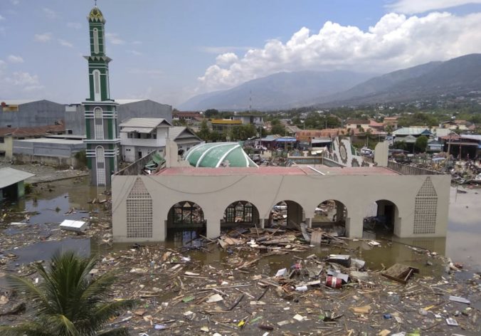 Indonézia, ostrov Sulawesi, zemetrasenie a cunami