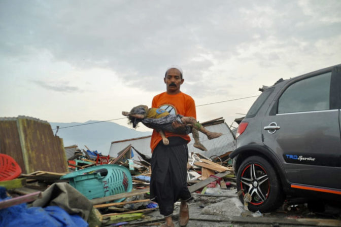 Zemetrasenia a cunami na ostrove Sulawesi