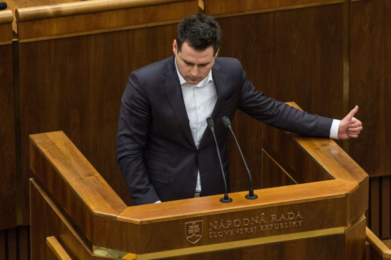 Peter Náhlik