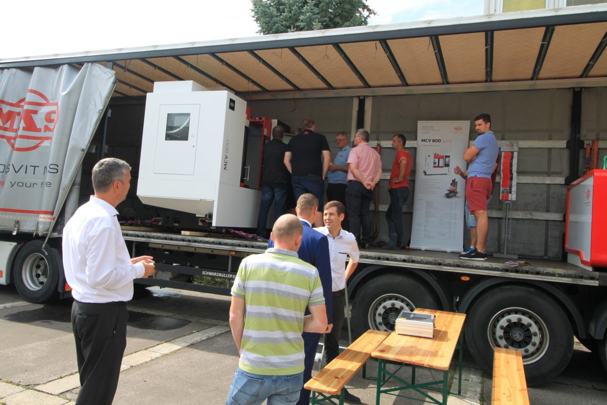 Roadshow2.jpg