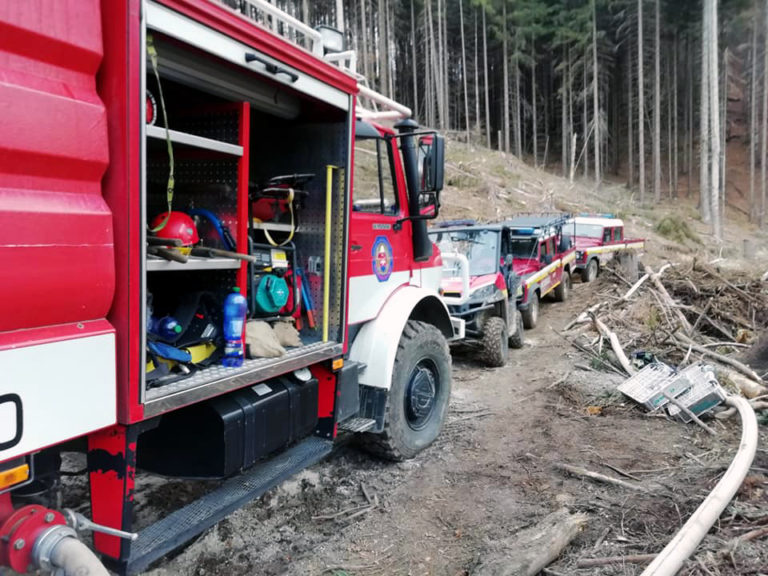 HASIČI: Požiar lesa v Gaderskej doline