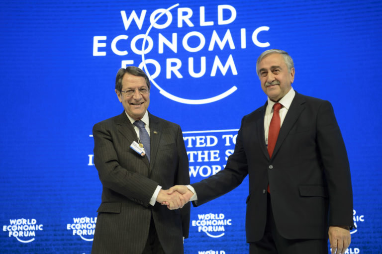 Nícos Anastasiádes, Mustafa Akinci