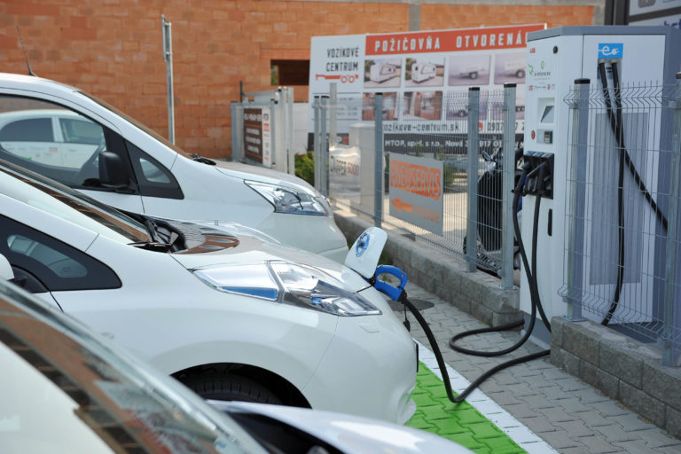 Elektromobily