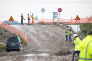 Štrk sa využíva najmä na stavbu obchvatu Bratislavy