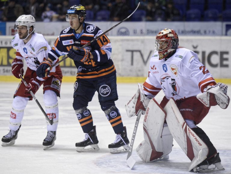 Nick Crawford, Tomáš Hričina, David Duschek