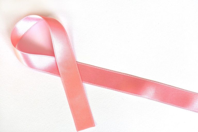 Pink ribbon 3713686_1280.jpg