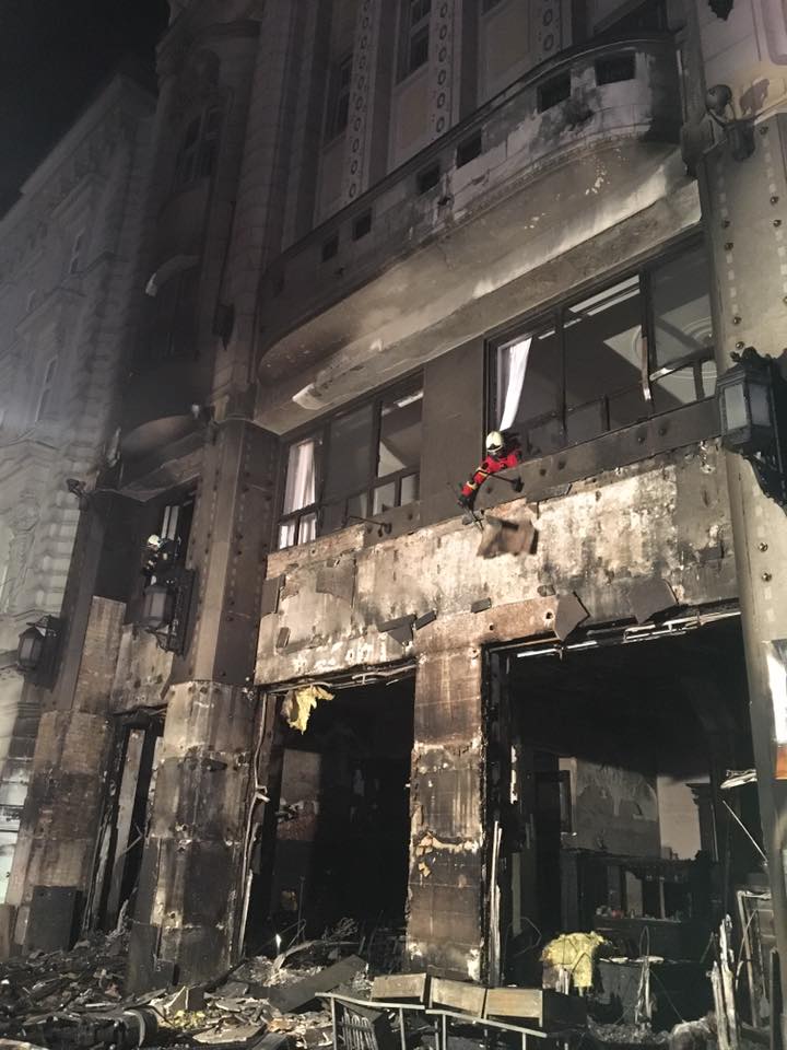 požiar - Vianočné trhy Bratislava