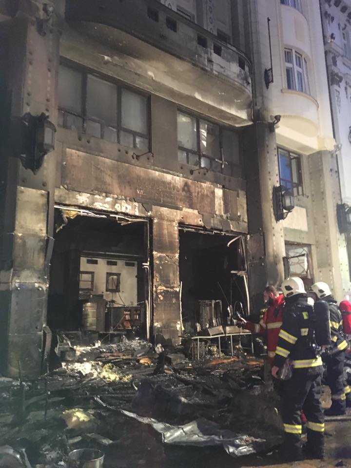 požiar - Vianočné trhy Bratislava