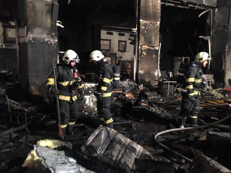 požiar - Vianočné trhy Bratislava