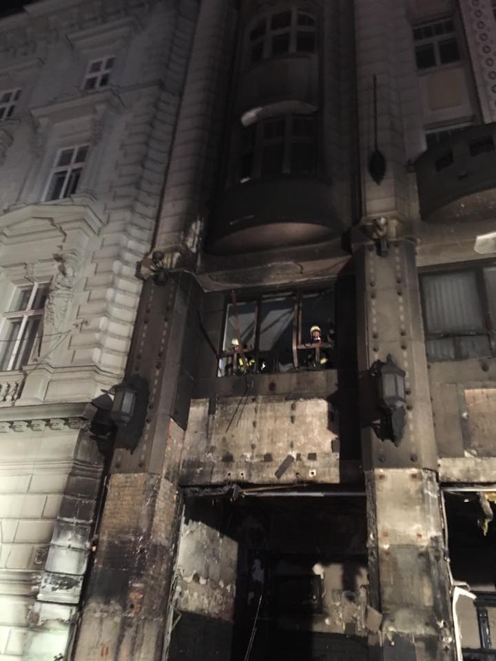 požiar - Vianočné trhy Bratislava