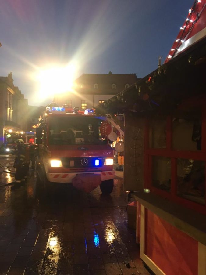 požiar - Vianočné trhy Bratislava