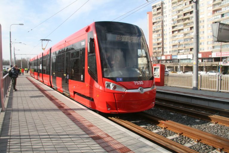 DPB: Po Starom moste po prvýkrát prela elektrièka