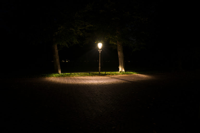 pouličná lampa