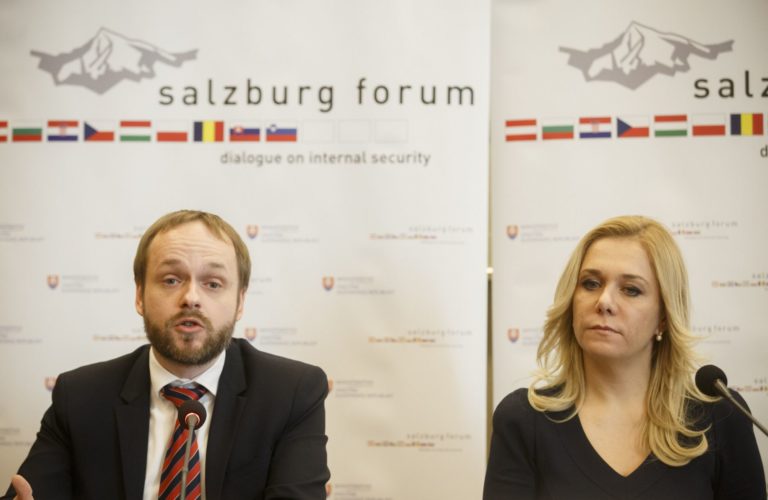 Jakub Kulhánek, Denisa Saková