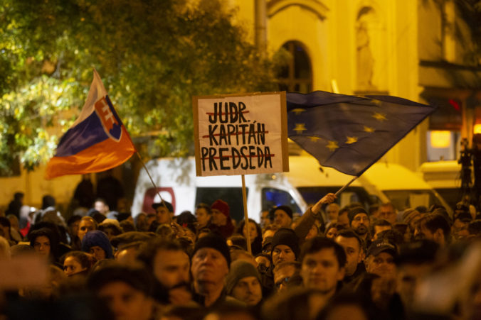 PROTEST: Za slušné Slovensko v Bratislave