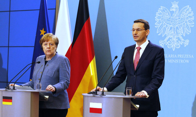 Mateusz Morawiecki, Angela Merkelová