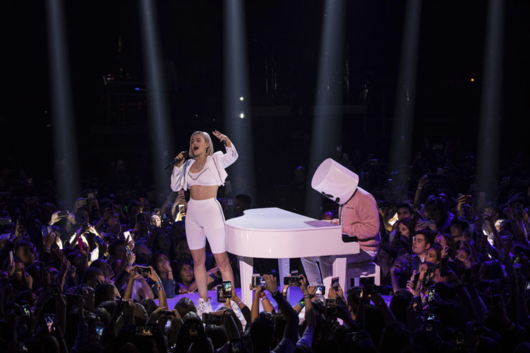 Anne Marie, Marshmello