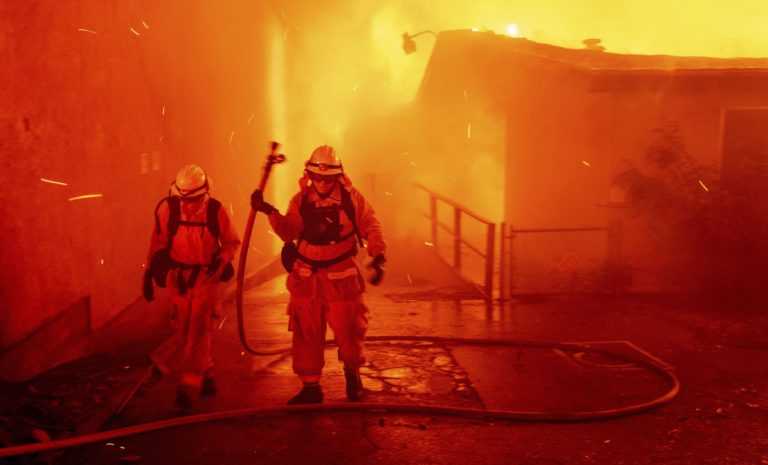Kalifornia, lesný požiar Camp Fire
