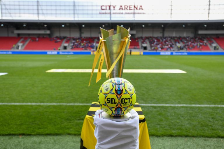 Slovnaft Cup - trofej