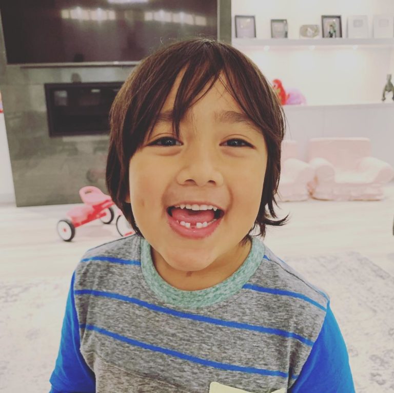 Ryan ToysReview