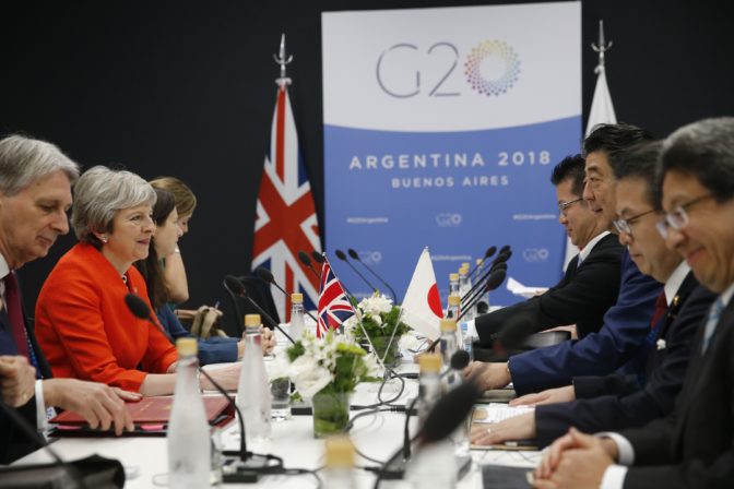Summit G20, Mayová, Shinzo Abe,