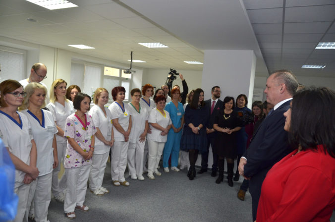 Prezident Andrej Kiska: Vianočná návšteva nemocnice