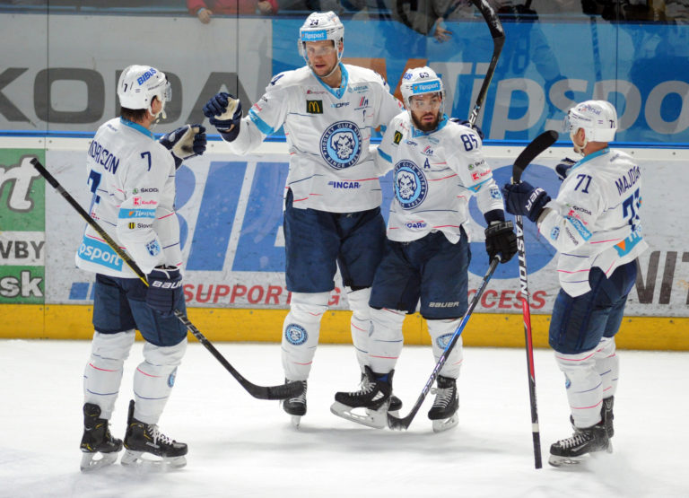 HK Nitra, Tipsport liga, Kenney Morrison, Branislav Mezei, Marek Slovák, Juraj Majdan