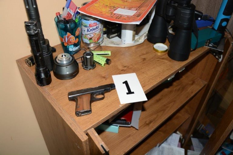 POLÍCIA: Protidrogová razia