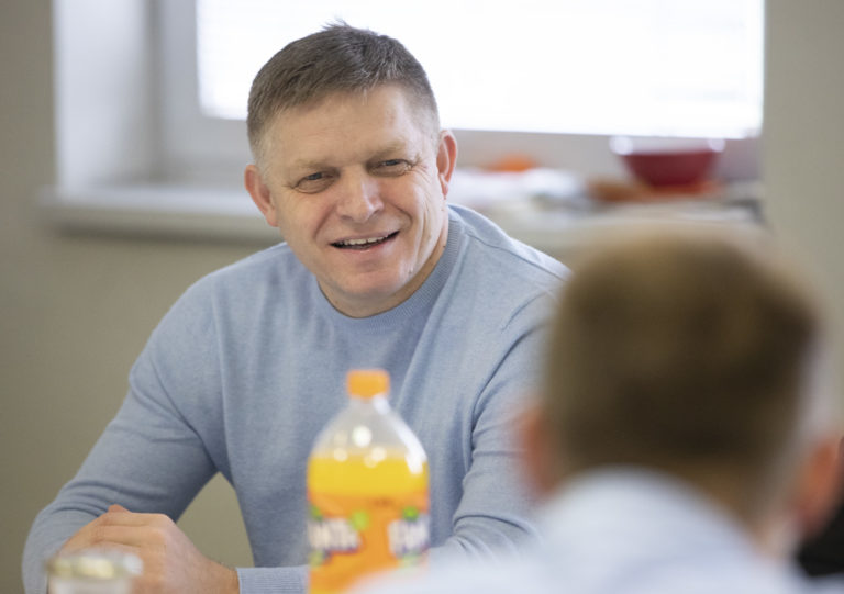 Denisa Saková, Robert Fico, hasiči, Štedrý deň