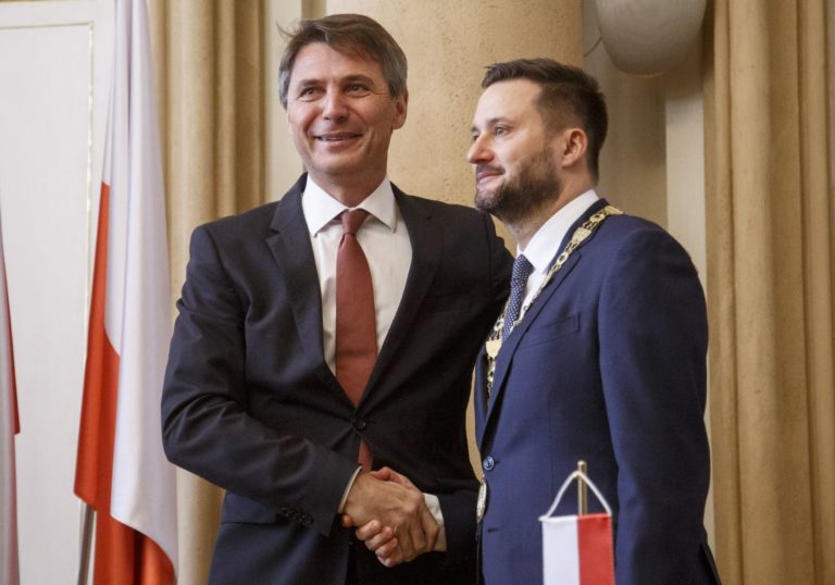 Ivo Nesrovnal, Matúš Vallo