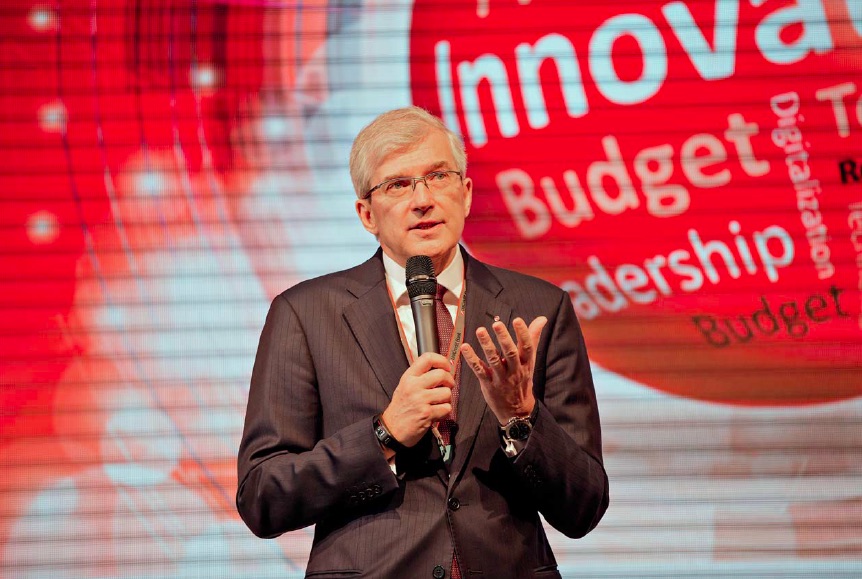 Jiří Kunert, UniCredit