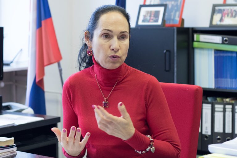 Lucia Kurilovská