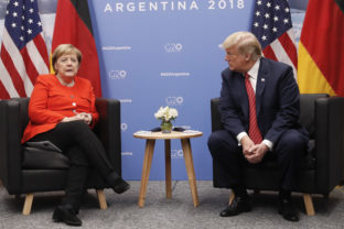 Donald Trump, Angela Merkelová, Summit G20