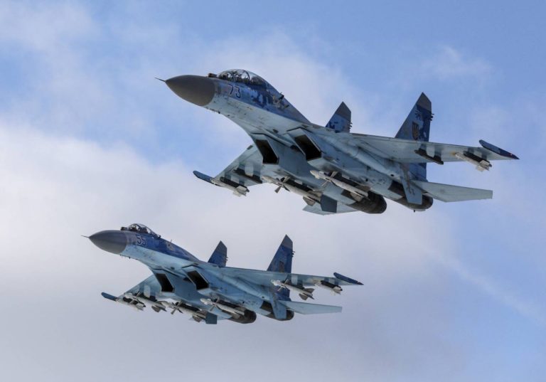 stíhačka Su-27