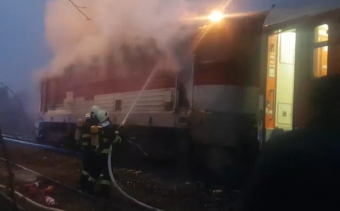 Požiar vlaku, horiaci vlak, ZSSK, Železničná spoločnosť Slovensko