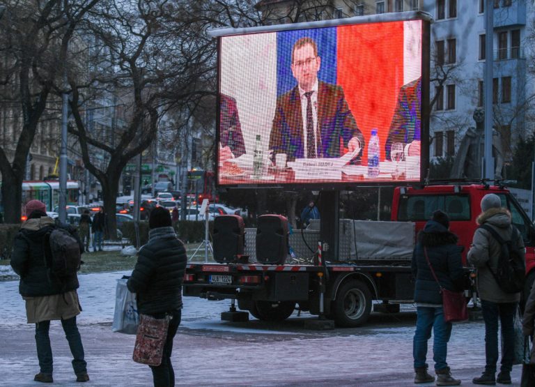 Vypočúvanie kandidátov na ústavných sudcov