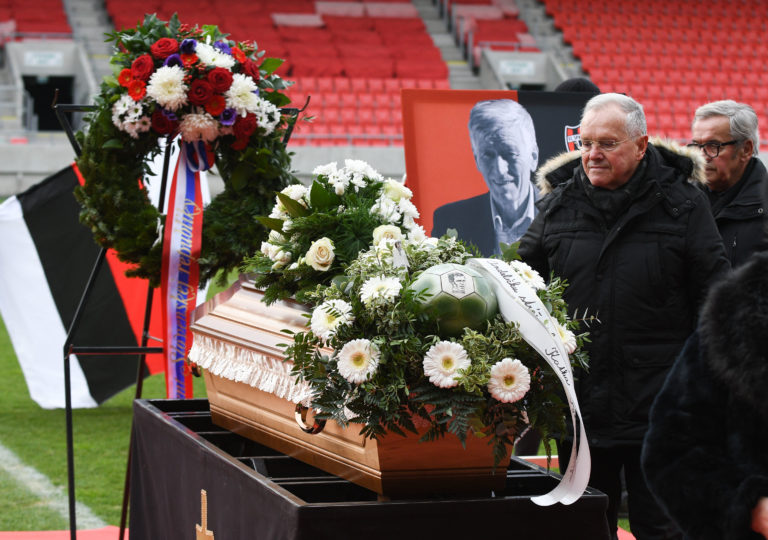 Posledná rozlúčka s Jozefom Adamcom