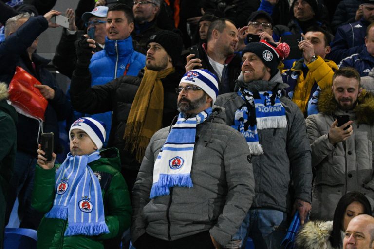 Fanúšikovia, Tehelné pole, SK Sigma Olomouc, ŠK Slovan Bratislava