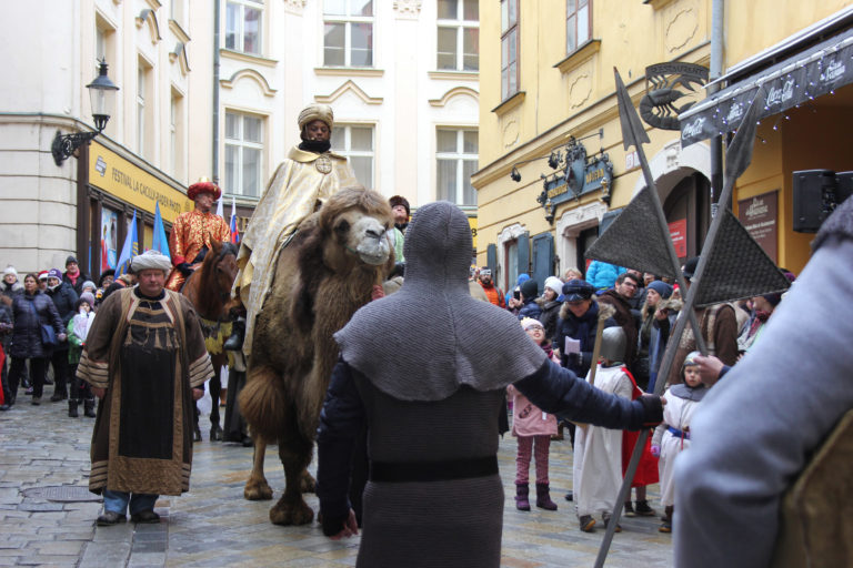 CIRKEV: Trojkráľový sprievod v Bratislave